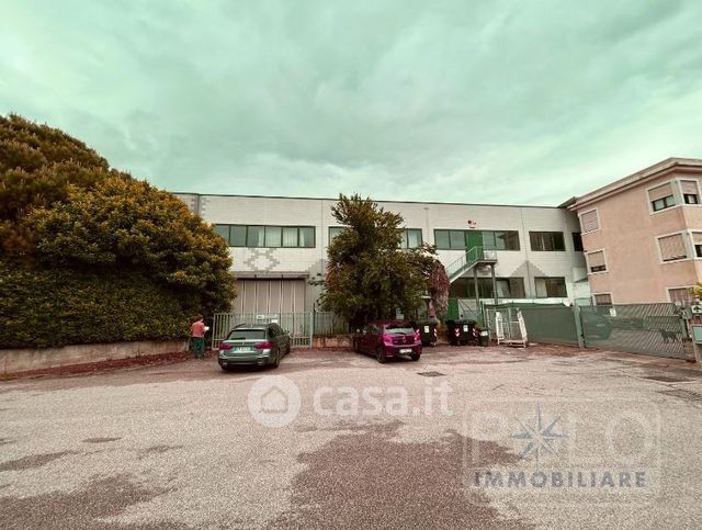 Capannone in commerciale in Via Zona Artigianale 2 -22