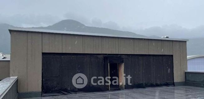 Ufficio in commerciale in Via Statale 86