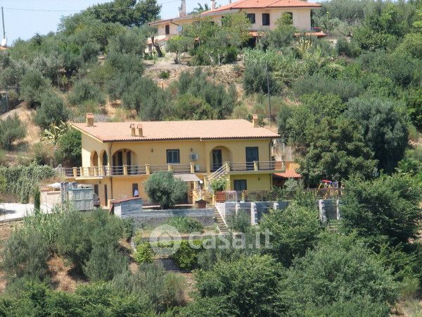 Villa in residenziale in Via di Campo Vecchio