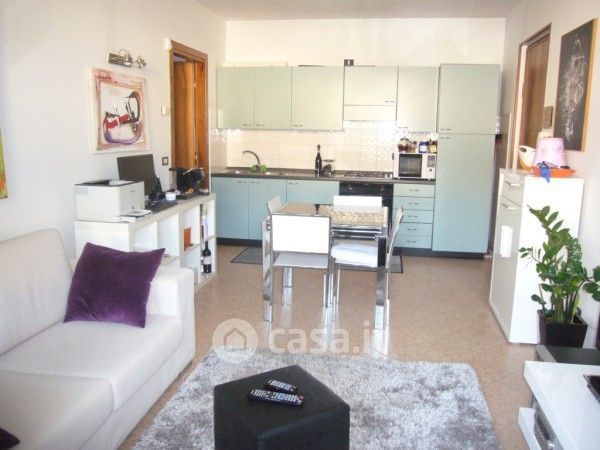 Appartamento in residenziale in Via Ugo Foscolo