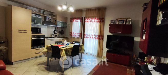 Appartamento in residenziale in Via di Vittorio