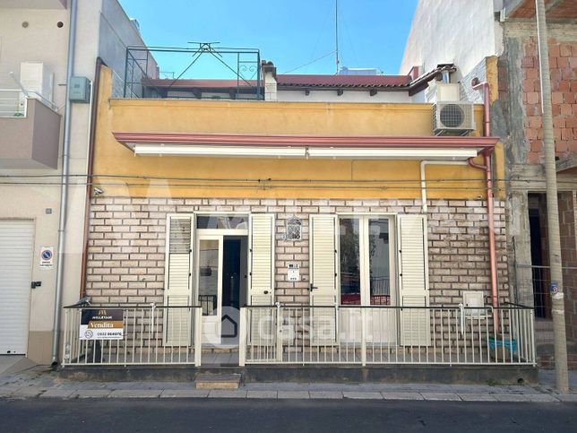 Casa indipendente in residenziale in Via Solferino 75