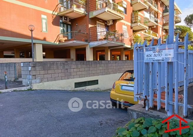 Garage/posto auto in residenziale in Via Casale degli Inglesi 8