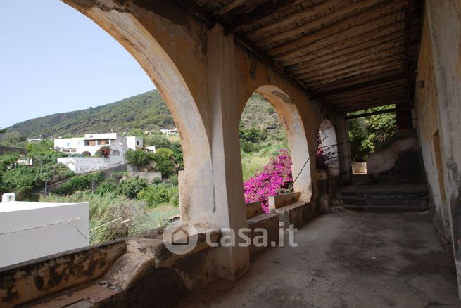 Casa indipendente in residenziale in Via Guglielmo Oberdan 18