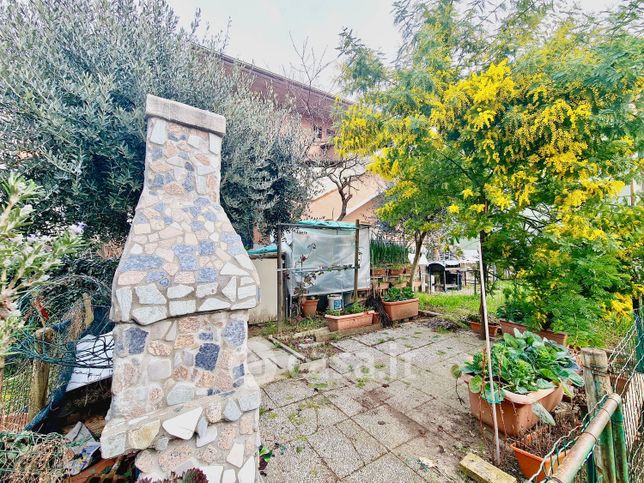 Appartamento in residenziale in Via A. Vicini 51