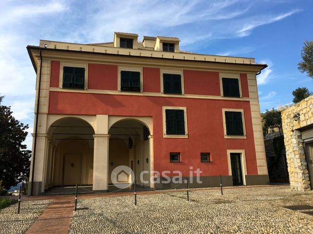 Appartamento in residenziale in Via Nino Cervetto 14