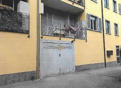 Garage/posto auto in residenziale in Via Per Rogeno 7