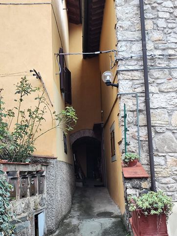 Appartamento in residenziale in Via della Costa