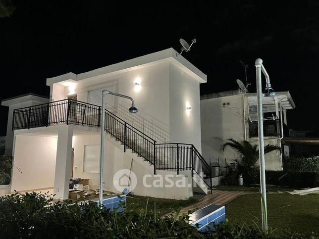 Casa indipendente in residenziale in loc. Botro