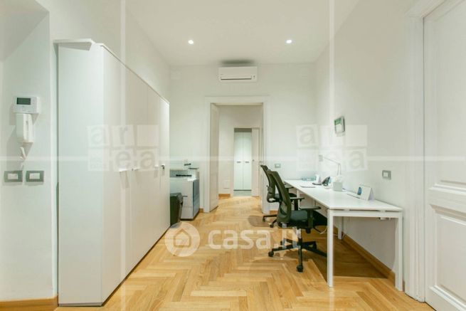 Ufficio in commerciale in Via di San Marcello