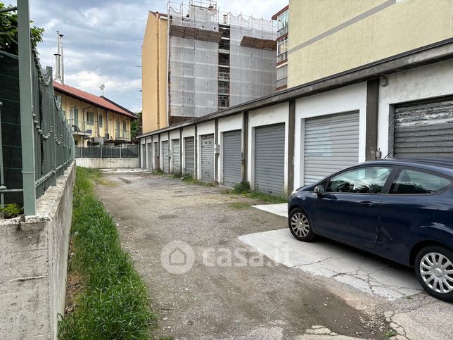 Garage/posto auto in residenziale in Via D. Di Nanni 27