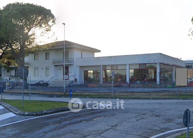 Capannone in commerciale in Via Genova