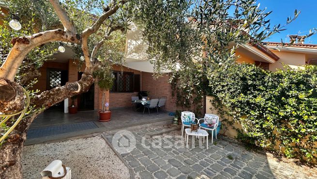 Villetta a schiera in residenziale in Via Marcandreola 23