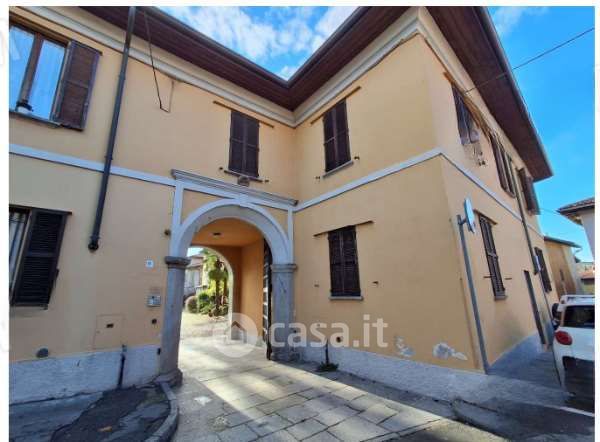 Ufficio in commerciale in Via Francesco Campana 10