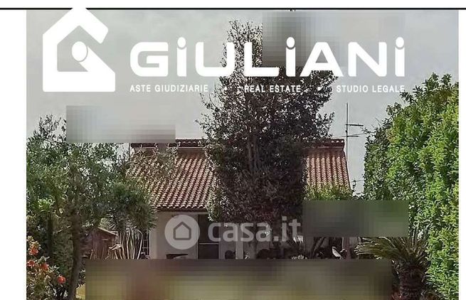 Villetta a schiera in residenziale in Strada Statale 148