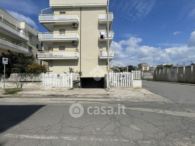 Box/posto auto in residenziale in Via Traunreut 39