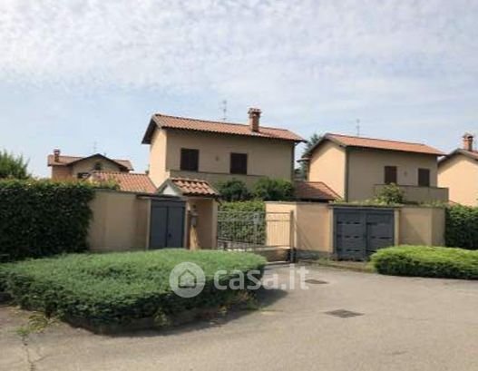 Villa in residenziale in Via Cavalieri di Vittorio Veneto 22