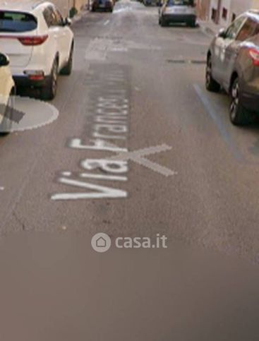 Box/posto auto in residenziale in Via Francesco Petrarca