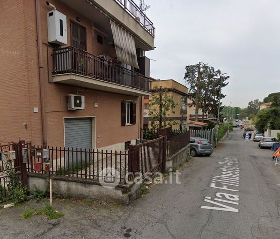 Appartamento in residenziale in Via Filiberto Petiti 15