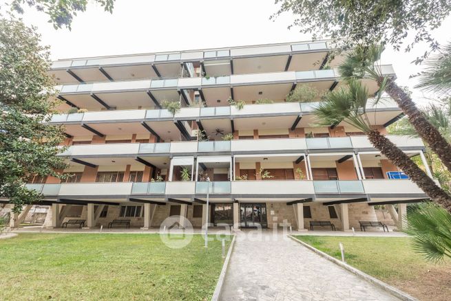 Appartamento in residenziale in Viale Regina Margherita 59