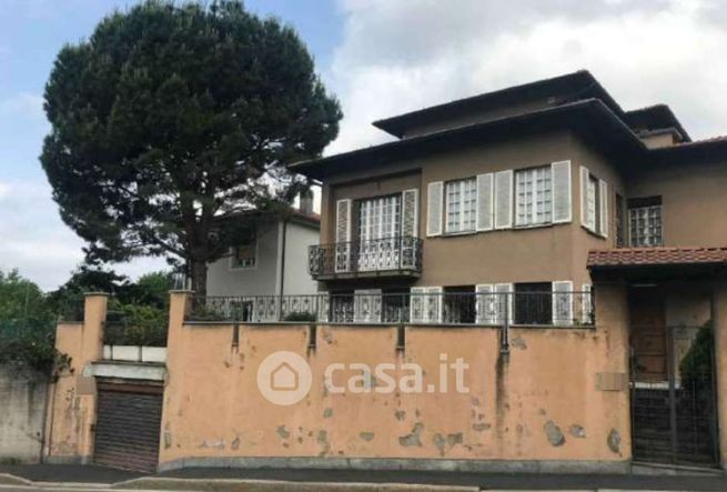 Appartamento in residenziale in Via Evaristo Trentini