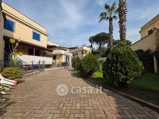 Casa bi/trifamiliare in residenziale in Via San Mauro 4