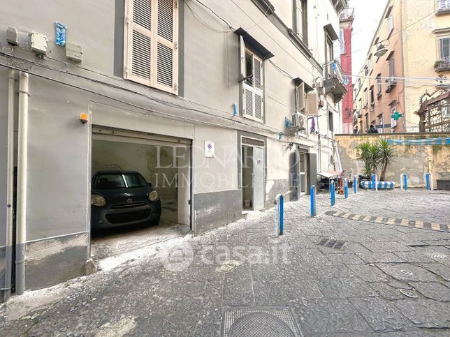 Box/posto auto in residenziale in Via Filippo Rega