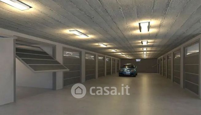 Box/posto auto in residenziale in Via della Chiusa