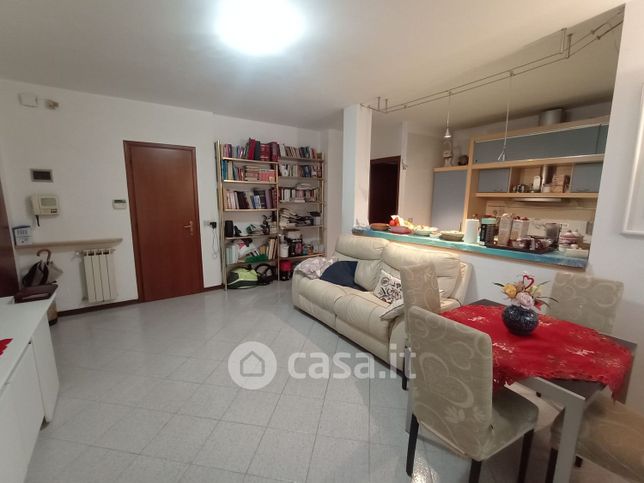 Appartamento in residenziale in Via Scapacchiò