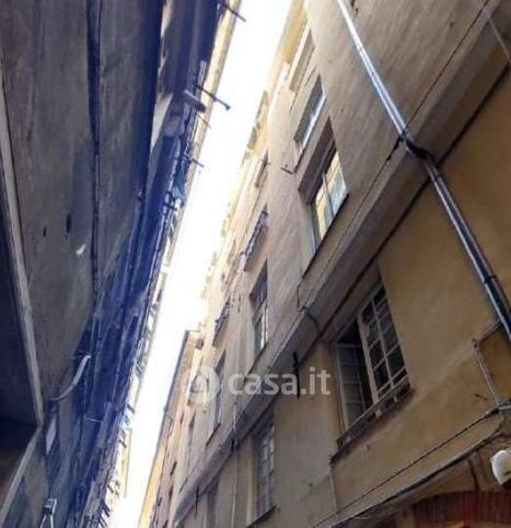 Ufficio in commerciale in Via San Luca 4