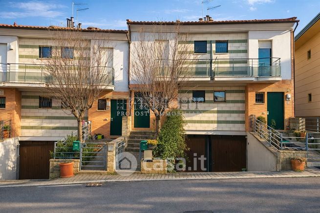 Villetta a schiera in residenziale in Via Giovacchino Losi