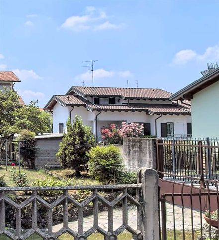 Villa in residenziale in Via Quattro Novembre 11