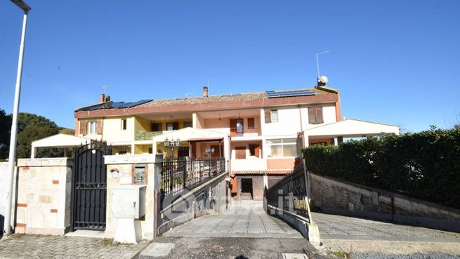 Villetta a schiera in residenziale in Strada di Bonifica nº 93 93