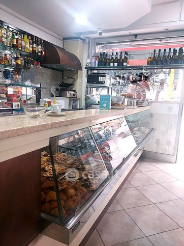 Negozio/locale commerciale in commerciale in Via del Fornetto 5