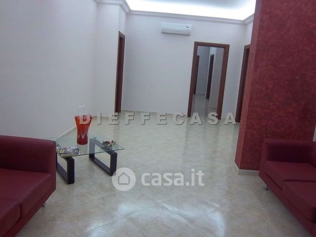Ufficio in commerciale in