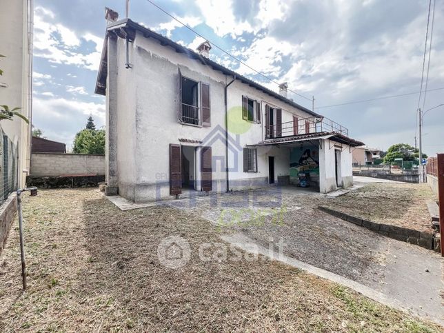 Casa indipendente in residenziale in Via Umberto I'