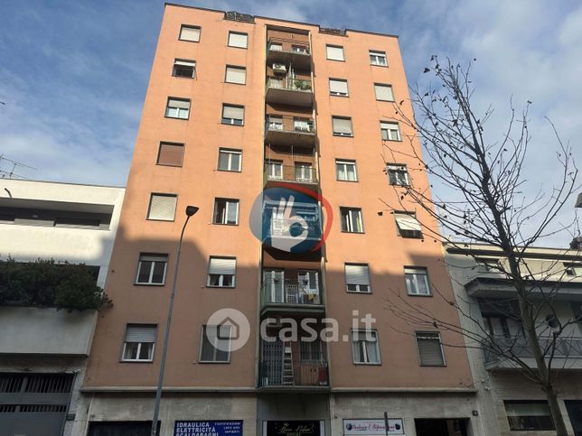 Appartamento in residenziale in Via Lorenteggio 30