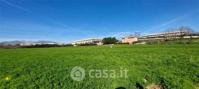 Terreno agricolo in commerciale in Via Verga