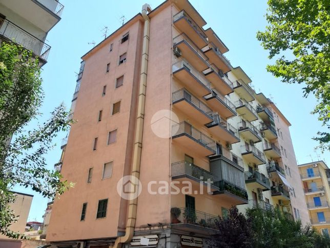 Appartamento in residenziale in Via Fabio Giordano 45