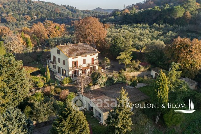 Casa indipendente in residenziale in Via Gioveto 28
