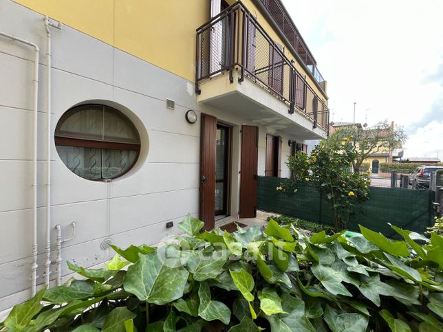 Appartamento in residenziale in Via Leopoldo Testi 31