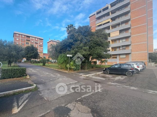 Box/posto auto in residenziale in Via Salvador Allende 11