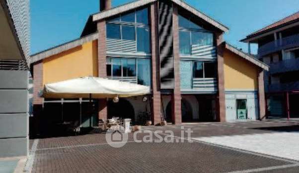 Ufficio in commerciale in Quartiere della Fornace