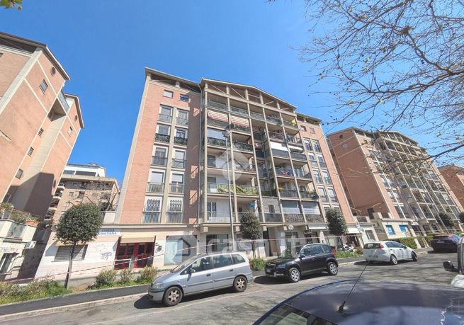 Appartamento in residenziale in Via Atene 43