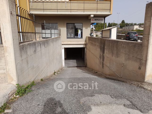 Garage/posto auto in residenziale in Via Giuseppe Fava 7