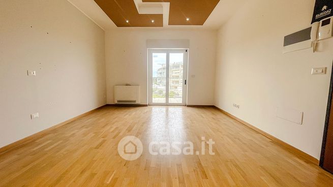 Appartamento in residenziale in Via Mimmo Conenna 14