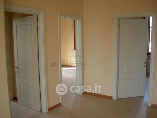 Ufficio in commerciale in Traversa IV 276
