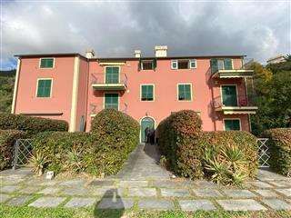 Appartamento in residenziale in Via Genova 55