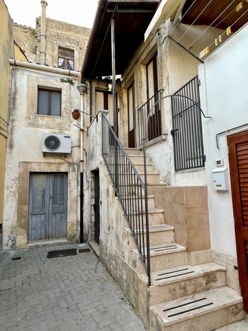 Appartamento in residenziale in Via Portoghese