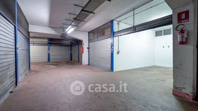 Garage/posto auto in residenziale in Via Gerolamo Cardano 16